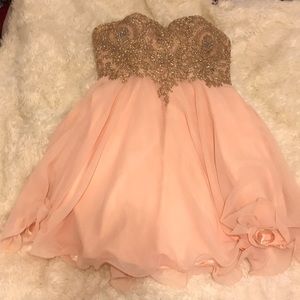 New ! Soft pink beaded formal dress